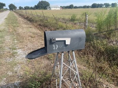 Land For Sale In Vermilion Parish -  12 Acres With   2 Camps - image 16