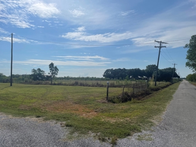 Land For Sale In Vermilion Parish -  12 Acres With   2 Camps - image 19