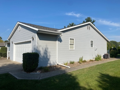 In Town Ranch Home Auction - Nov. 6th @ 6PM - image 3
