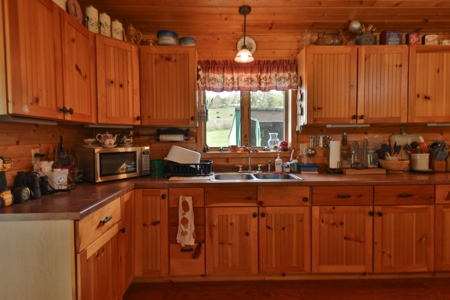 Log Home with Farm for Sale in Southwest Wisconsin - image 12