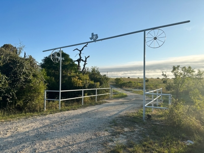 3BR Home on Sprawling 24.71+/- Acres, Gatesville, TX - image 3
