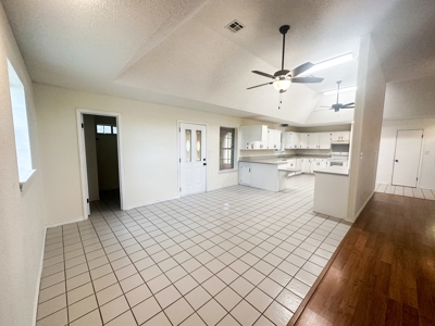 3BR Home on Sprawling 24.71+/- Acres, Gatesville, TX - image 20