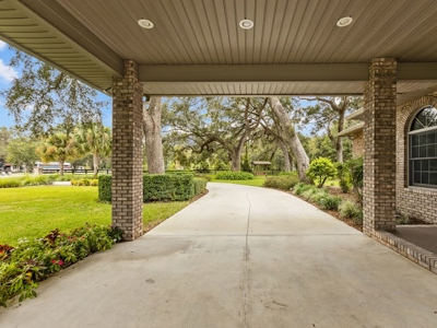 Gorgeous Custom Built Brick Home in City Limits Chiefland FL - image 45