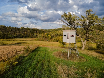 Ultimate Hunting Paradise in Allamakee County, Iowa - image 18