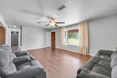 Home For Sale In Sayre, Oklahoma - image 13