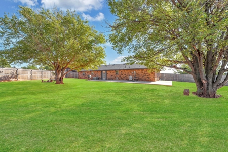Home For Sale In Sayre, Oklahoma - image 47