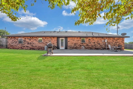 Home For Sale In Sayre, Oklahoma - image 45