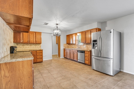 Home For Sale In Sayre, Oklahoma - image 16