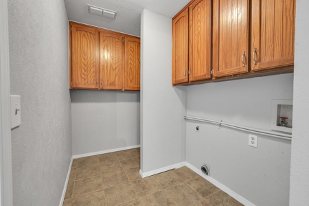 Home For Sale In Sayre, Oklahoma - image 42