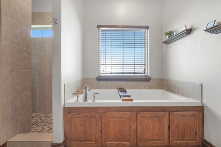 Home For Sale In Elk City, Oklahoma - image 28