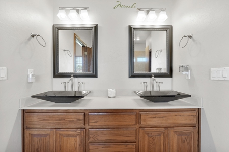 Home For Sale In Elk City, Oklahoma - image 26