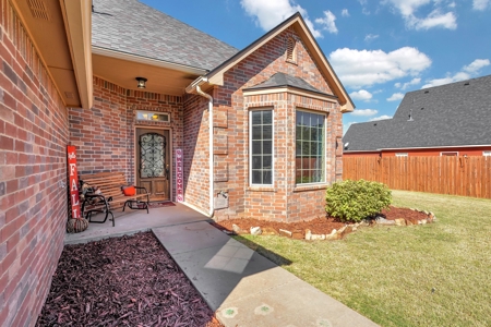 Home For Sale In Elk City, Oklahoma - image 39