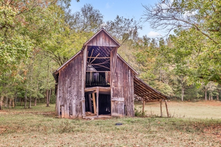 Majestic 29 Acre Property - image 40