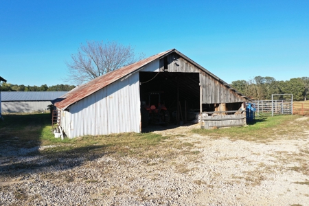 Farm with 150 Acres in Salem, Perfect for Livestock! - image 48