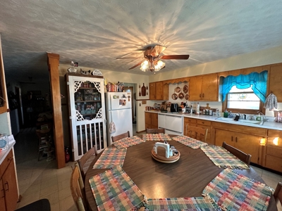 Farm with 150 Acres in Salem, Perfect for Livestock! - image 19