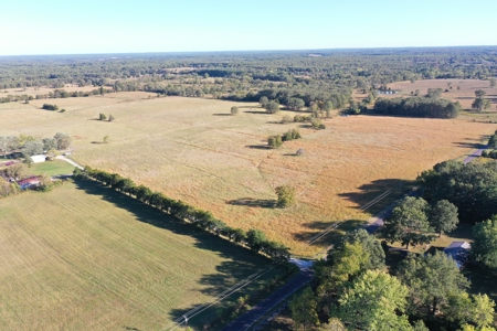 Farm with 150 Acres in Salem, Perfect for Livestock! - image 14