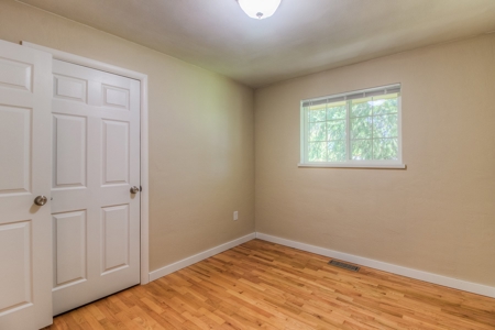 Beautiful West Valley Home - image 19