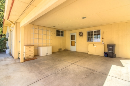 Beautiful West Valley Home - image 2