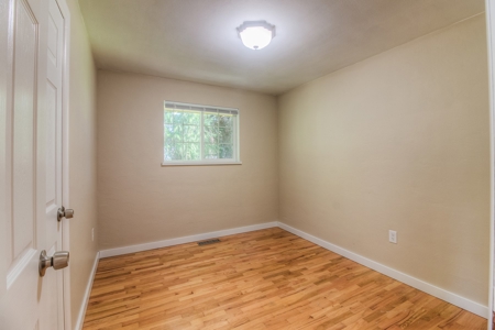 Beautiful West Valley Home - image 20