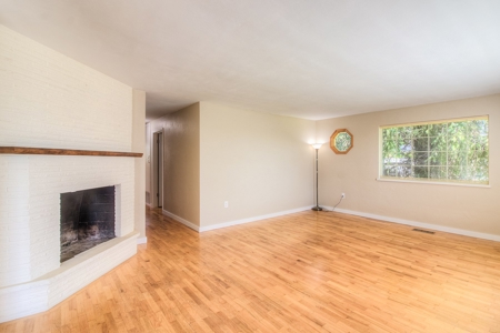 Beautiful West Valley Home - image 15