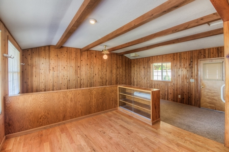 Beautiful West Valley Home - image 8