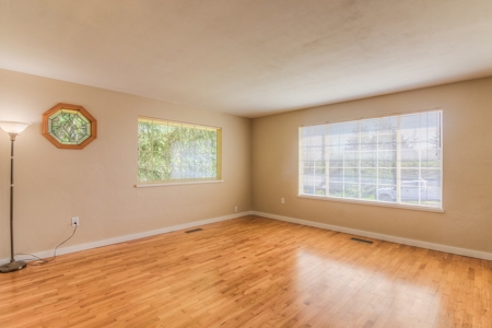 Beautiful West Valley Home - image 18