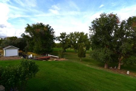 6 Bed 5 Bath Home sits on 20 Acres on the Golf Course - image 38