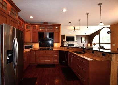 6 Bed 5 Bath Home sits on 20 Acres on the Golf Course - image 11