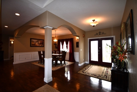 6 Bed 5 Bath Home sits on 20 Acres on the Golf Course - image 5