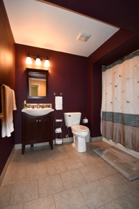 6 Bed 5 Bath Home sits on 20 Acres on the Golf Course - image 36