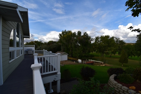 6 Bed 5 Bath Home sits on 20 Acres on the Golf Course - image 44