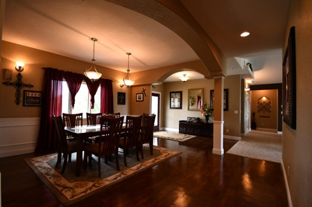6 Bed 5 Bath Home sits on 20 Acres on the Golf Course - image 6