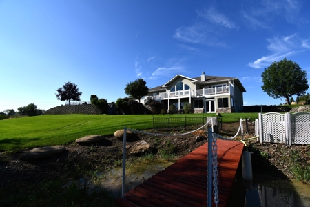 6 Bed 5 Bath Home sits on 20 Acres on the Golf Course - image 47