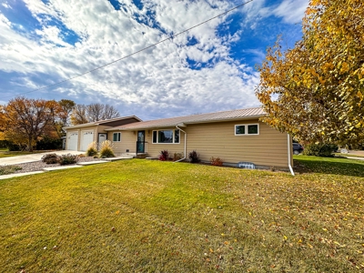 Renovated Home on Corner Lot in City Limits - image 1