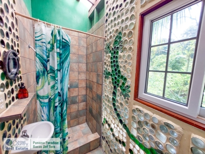 Beachfront Hotel, Bluff Beach, Bocas del Toro, Panama - image 42