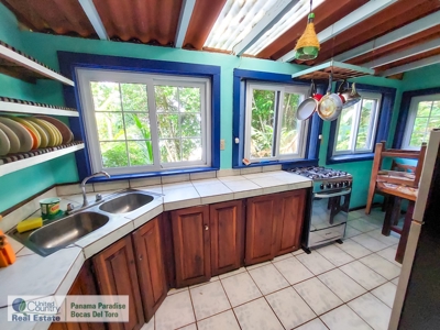 Beachfront Hotel, Bluff Beach, Bocas del Toro, Panama - image 35