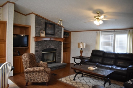Manufactured Home on 1.87 acres for sale in Rutledge, TN - image 4