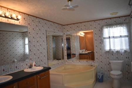 Manufactured Home on 1.87 acres for sale in Rutledge, TN - image 9