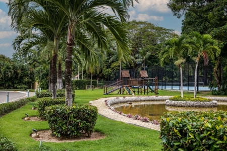 Oceanfront Apartment PH Bahia Resort Nueva Gorgona *Sold¨* - image 12