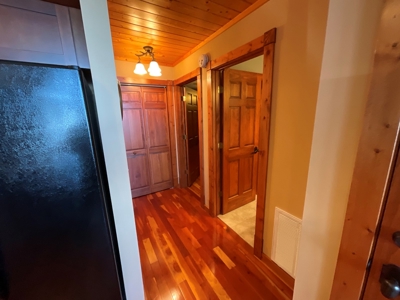 ** PENDING ** Mountain Home for Sale in Meadows of Dan VA! - image 10