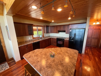 ** PENDING ** Mountain Home for Sale in Meadows of Dan VA! - image 8