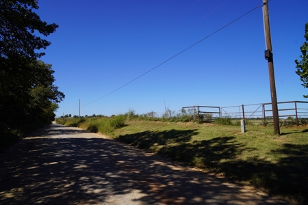 Country Homesite and Acreage For Sale, Lincoln County, OK - image 13