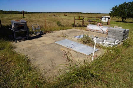 Country Homesite and Acreage For Sale, Lincoln County, OK - image 5