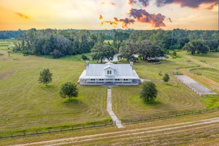 572 +/- Ac With Convention Center, Horse Trails For Sale! - image 1