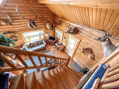 The Pines Hideaway: A Fort Peck Lake Log Cabin Retreat - image 35