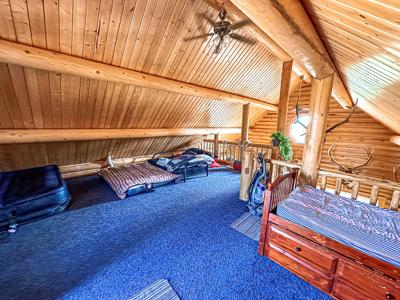 The Pines Hideaway: A Fort Peck Lake Log Cabin Retreat - image 36