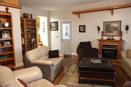 Home in Town For Sale in Thayer, MO - image 24