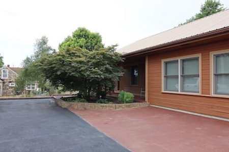 Home in Town For Sale in Thayer, MO - image 6