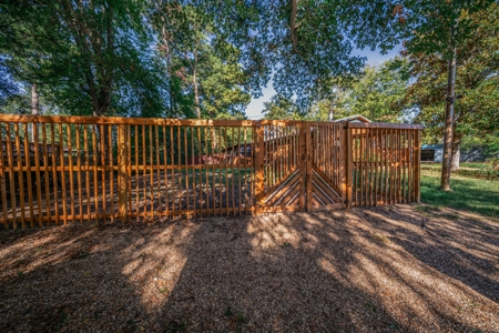 Home For Sale in Longview, Texas - image 3