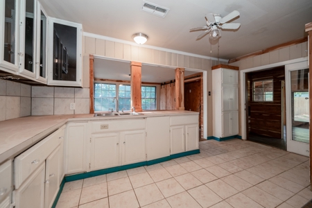 Home For Sale in Longview, Texas - image 27